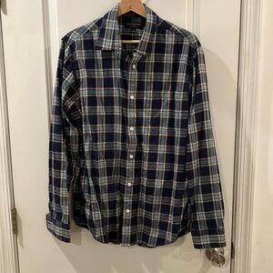 🎉3/$15 Banana Republic Lightweight Flannel Sz Lg